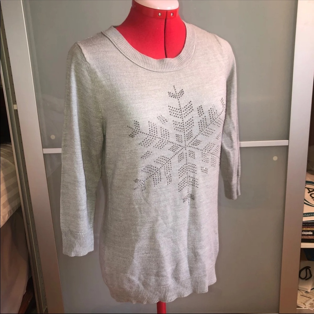 NWOT studded snowflake sweater